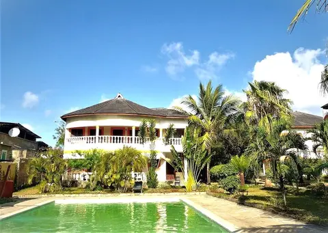 Diani 14 fully furnished revenue generating holiday villas