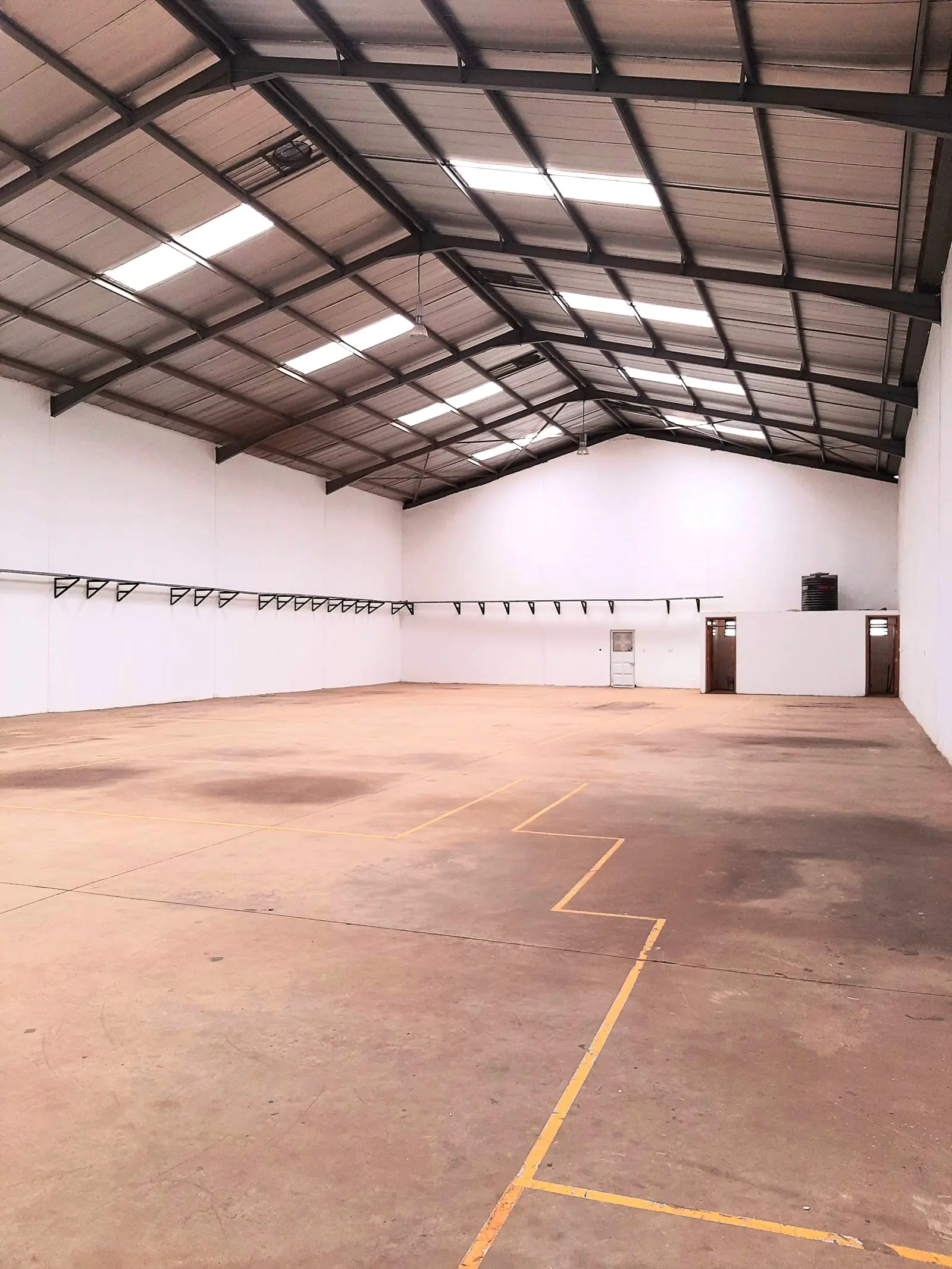 Warehouse in Nairobi, photo 3 of 5