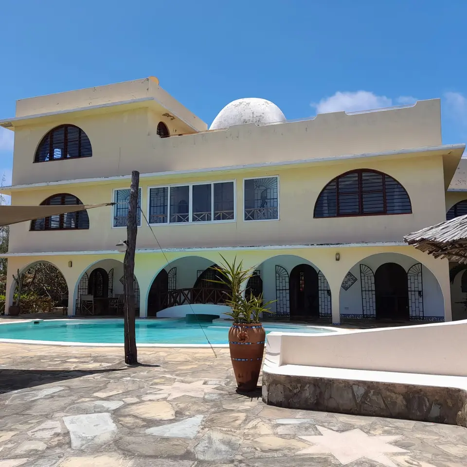 Exclusive 4 acres Beachfront villa in Watamu with Luxury resort development potential