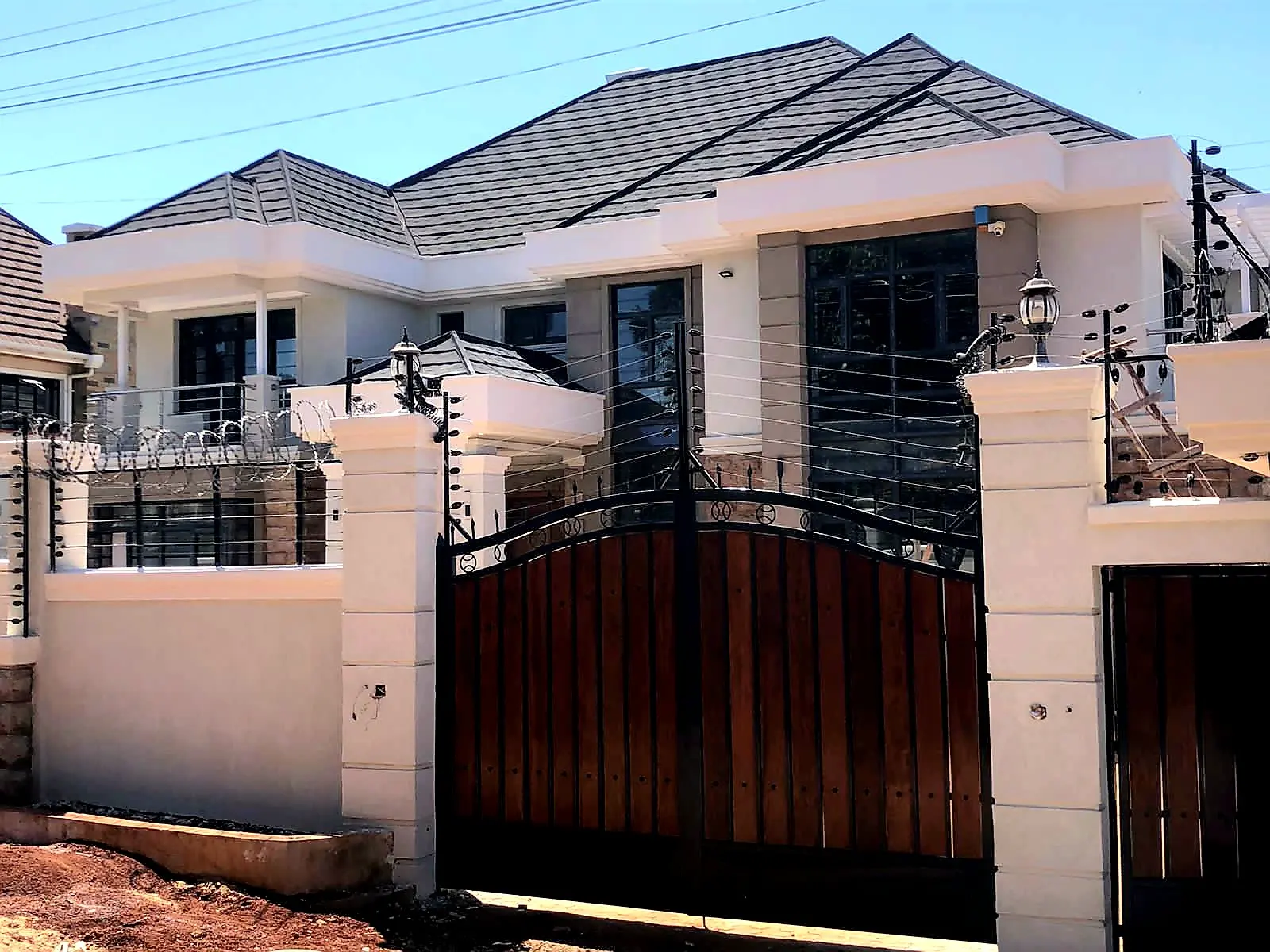 5 bedroom maisonette in Kerarapon, Karen, photo 1 of 5